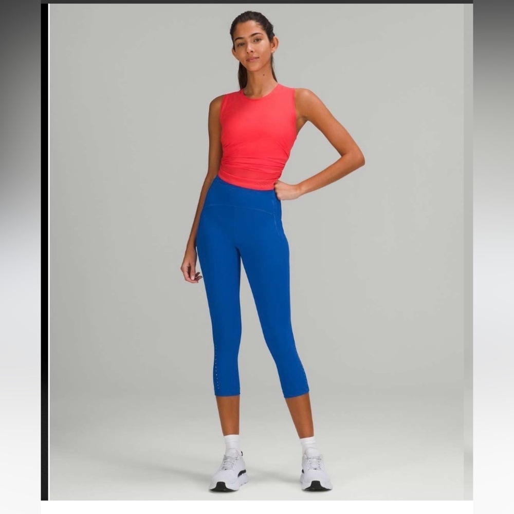 Lululemon Swift Speed High-Rise Crop 21"
Blazer Blue Tone